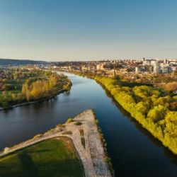 10x větší park než Stromovka. Praha vyhlásila mezinárodní krajinářsko-urbanistickou soutěž na příměstský park Soutok
