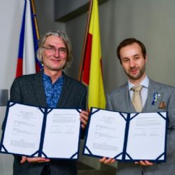 Praha podepsala Memorandum o spolupráci s UMPRUM