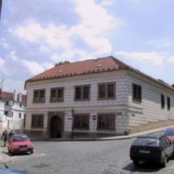 Praha pronajme Dům pážat Muzeu paměti XX. století