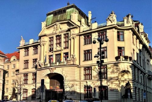 obrázek:115 let Polívkovy Nové radnice: výstava i kniha připomínají historii pražské dominanty