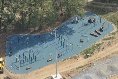 obrázek:Kolín obnoví workoutového hřiště u lávky přes Labe za 700 tisíc korun