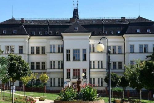 obrázek:Kosmonosy otevírají nové ambulantní centrum, přibývá péče pro děti i neurostimulace