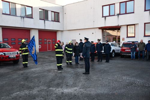 obrázek:Mělnický HZS se rozloučil Janou Jányovou a podpraporčíkem Petrem Piskáčkem