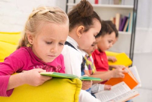 obrázek:PED Academy učí první čtení vlastní sadou knížek o skřítcích