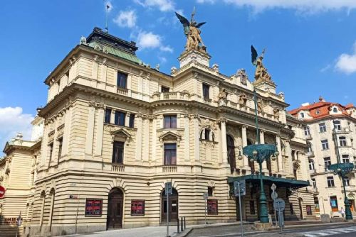 obrázek:Rekonstrukce Divadla na Vinohradech má stát 1,66 miliardy. Praha chystá novou scénu i přesun souboru