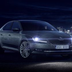 Nová ŠKODA Superb je vozidlo nabité nejmodernějšími technologiemi