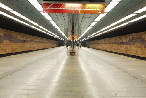 obrázek:Metro Opatov může být až rok zavřené. Nad stanicí vznikne nový most, počítá se i s tramvají