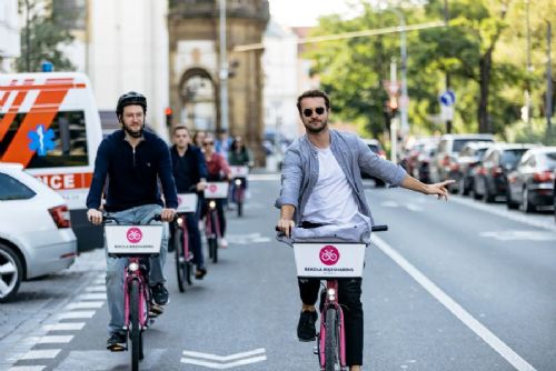 obrázek:Praha napočítala v roce 2025 5,6 milionu průjezdů kol. Nejvíc podél Vltavy u Modřan