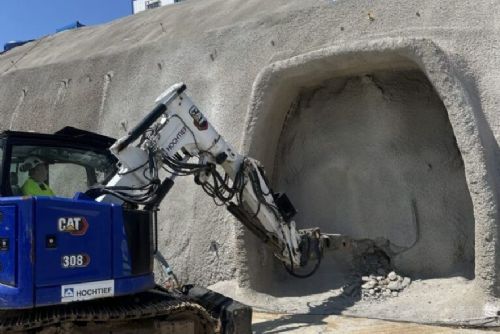 obrázek:U Jílového u Prahy začala ražba průzkumné štoly Petra pro budoucí tunel Luka na dálnici D3