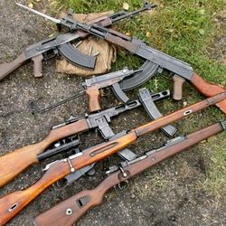 Začala zbraňová amnestie, odevzdejte nelegální zbraně, vyzývá stát