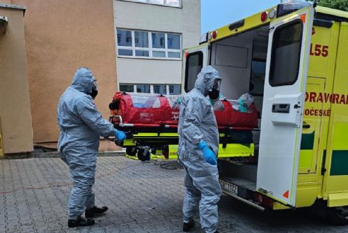 obrázek:Bulovka prověřuje u ženy po návratu z Ugandy i ebolu. Riziko pro veřejnost je podle ministerstva nízké