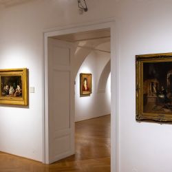 Klatovy ukrývají mimořádný poklad. Výstava 83 obrazů Václava Brožíka brzy končí