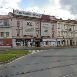 Majitelé reklam mají poslední týdny. Musí splnit nová pravidla, jinak hrozí milionové pokuty