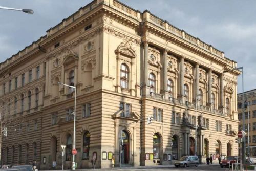 obrázek:Národní dům na Vinohradech byl vydražen za 399 milionů korun