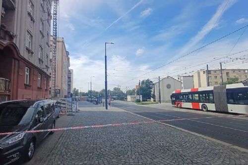 obrázek:Palmovka: Policie zasahovala u muže se zbraní. Část ulice Na Žertvách byla krátce uzavřena
