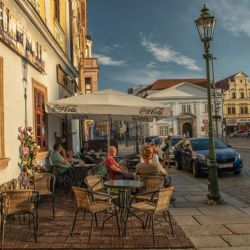 Plzeň utahuje šrouby předzahrádkám, Náměstí Republiky má zvláštní režim