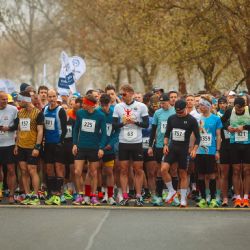 Plzeňský půlmaraton praskal ve švech. Na trať vyrazilo přes 2 300 běžců, padaly rekordy