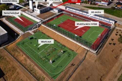 obrázek:Slaný začalo stavět víceúčelové hřiště v Gagarinově ulici. Hotové má být v listopadu