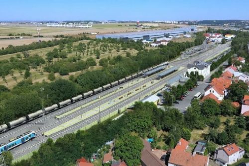 obrázek:Správa železnic zahájila modernizaci trati Ruzyně–Kladno, projekt přinese rychlejší spojení i vyšší kapacitu