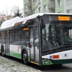 Stát přenáší další zátěž na kraje a obce. Nově chce zdanit i veřejnou dopravu