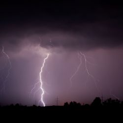 Vedro vystřídá bouřlivý zlom. Plzeňský kraj čekají silné bouřky i ochlazení