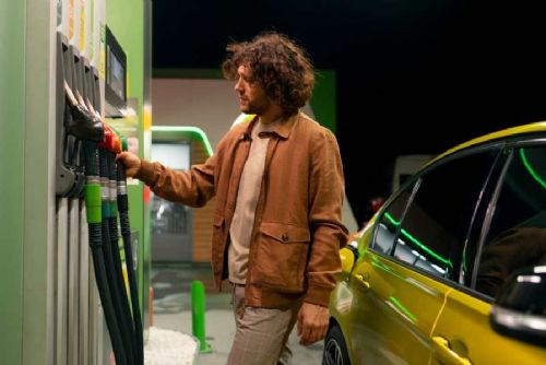 obrázek:Benzín pod 41 Kč: ceny paliv klesají už druhý týden