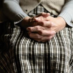 Index stáří v Česku stoupá - na 100 dětí už 133 seniorů