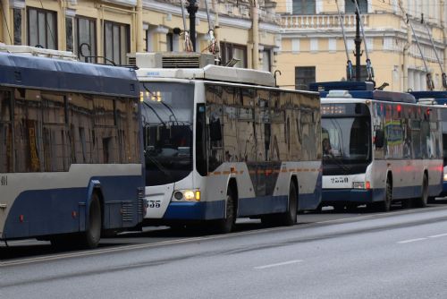 Foto: DPP hledá zhotovitele stavby pro trolejbusovou linku z Nádraží Veleslavín na Letiště Praha