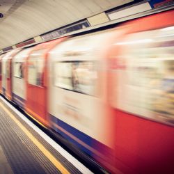DPP pokračuje v modernizaci zabezpečovacích zařízení na lince C, o tomto víkendu proto nepojede metro v úseku Florenc – Ládví