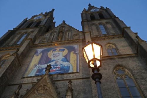 Foto: Kostel sv. Ludmily se nově pyšní titulem basilica minor