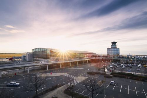 Foto: Letiště Praha hledá poskytovatele úvěru. Bude z něj financovat i udržitelný rozvoj