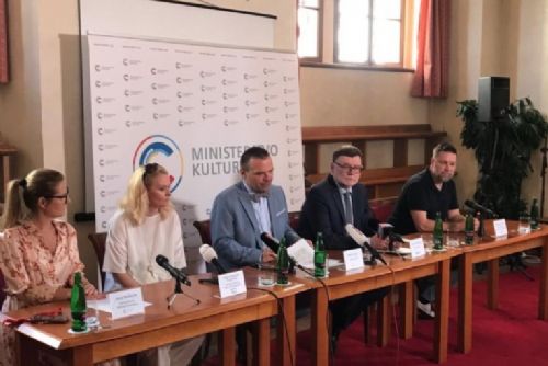 Foto: Ministr kultury Martin Baxa: Vláda ČR rozhodla o doplnění finančních prostředků pro filmové pobídky v letošním roce