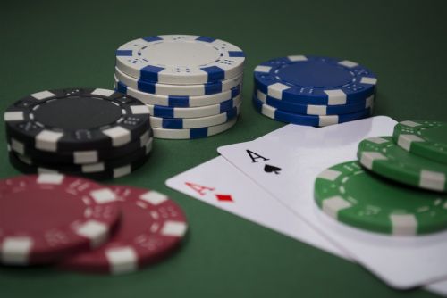 Foto: Moderní regulace hazardu funguje, za čtyři roky ubylo 80 % heren a 62 % automatů. Výzvou je internetové hraní