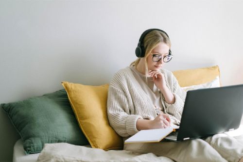 Foto: Na Desítce budou webináře pro učitele. Zaměří se na psychohygienu po návratu dětí do škol