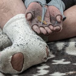 Neumrznout na ulici. Praha spouští zimní humanitární pomoc lidem bez přístřeší