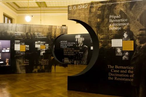 Foto: „Nikdy se nevzdáme!“ Národní muzeum otevřelo výstavu věnovanou jedné z nejdůležitějších událostí českých dějin 20. století