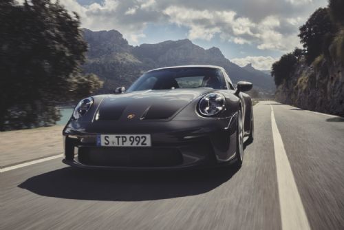 Foto: Nové Porsche 911 GT3 s paketem Touring