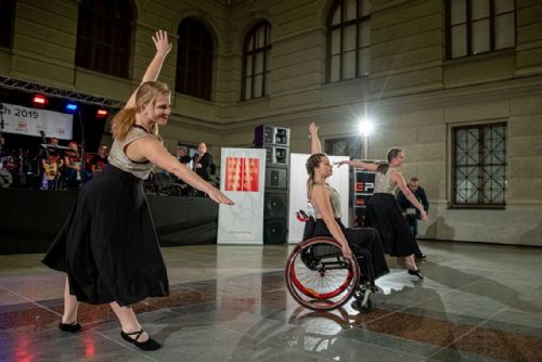 Foto: Ples na kolečkách roztančí Národní muzeum