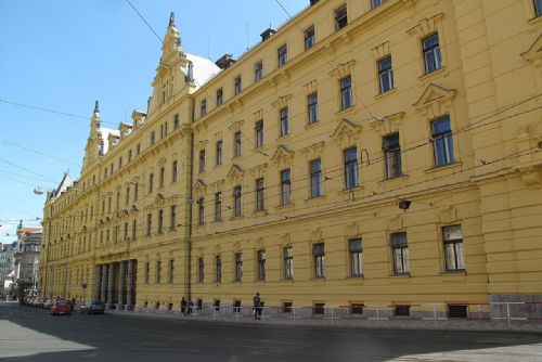 Foto: Strčil nevidomého do rozvodněné řeky, dostal 11,5 roku