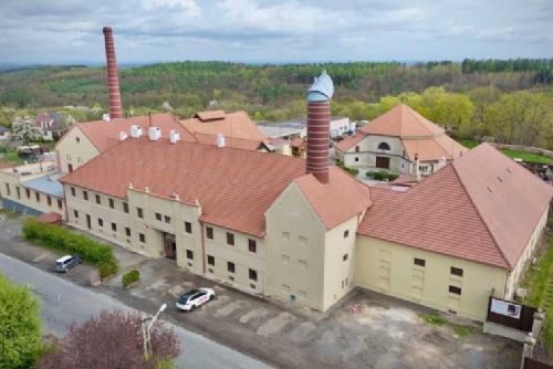 obrázek:Černokostelecký pivovar slaví 25 let obnovy. Areál chystá speciální program i nové opravy