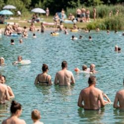 Do Česka přichází další vlna letních veder. Tropické dny vystřídají překvapivě chladná rána