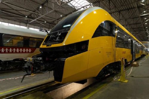 obrázek:RegioJet nasadí na linku R9 osmnáct nových jednotek Pesa s rychlostí až 200 km/h