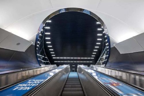 obrázek:Stanice Českomoravská znovu v provozu po rozsáhlé modernizaci