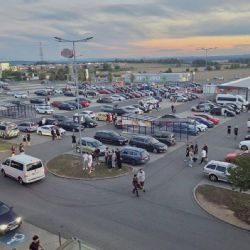 Stovky lidí dorazily na tuningový sraz u Chotíkova. Policie odhalila 41 přestupků