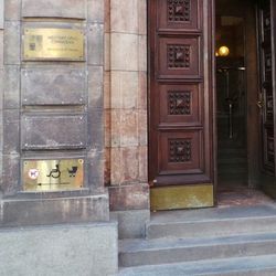 Černošice zůstanou dalších pět let v Podskalské. Stát přislíbil 220 milionů na nové sídlo úřadu