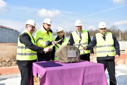 obrázek:Velké Přílepy otevřou v roce 2027 věznici s otevřeným režimem pro ženy