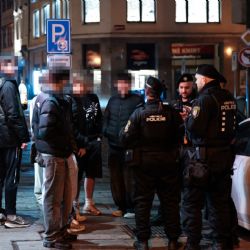 Víkendová kontrola v Plzni, policie odhalila 13 přestupků, řešila i opilé teenagery