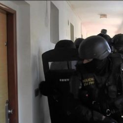 Výhrůžky nejsou legrace. Žena vyhrožovala vystřílením nemocnice, vyjela zásahovka