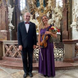 Kladrubské léto odstartovalo ve velkém. Klášter rozezněly housle, varhany i tanec