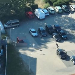 Na Budějovicku zadrželi 21letého kurýra. Měl převzít 800 tisíc korun z investičního podvodu